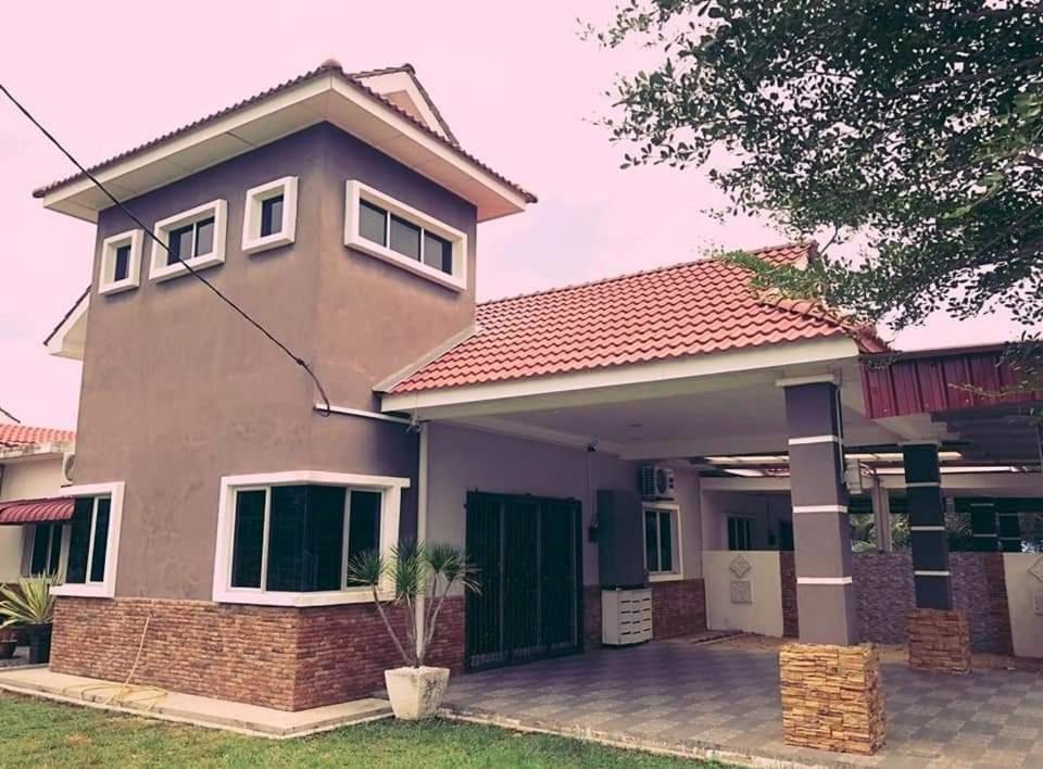 Homestay Dferry Khyra Jerantut Pahang 外观 照片